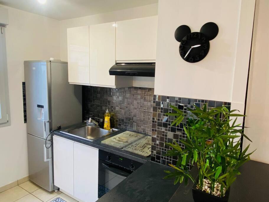 Mickey's House Disneyland Paris Apartment